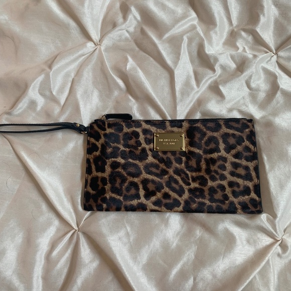 NWOT Michael Kors Leopard Printed Hair calf Wristlet - Picture 1 of 7